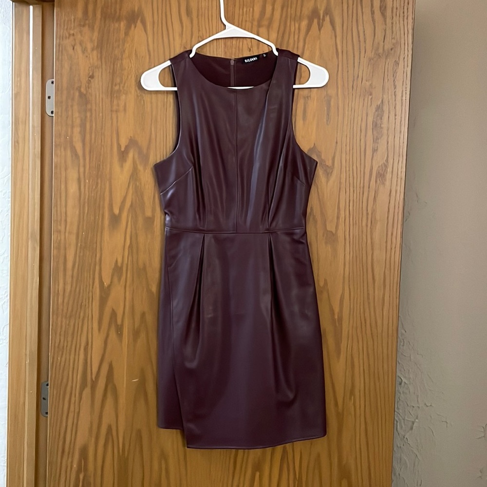 Tildon, maroon faux leather dress